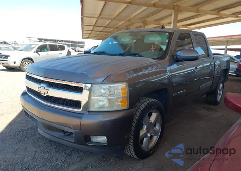 2007 Chevrolet Silverado 1500 Ltz из США, поврежденный, VIN 2GCEC13J971697710